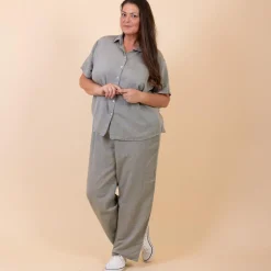 Dame NN Leonora Dame Kortærmet skjorte i hørmix Plus Size -